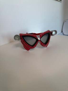Vintage 2002 Marvel Spider-Man Spidey Vision Light-Up Goggles